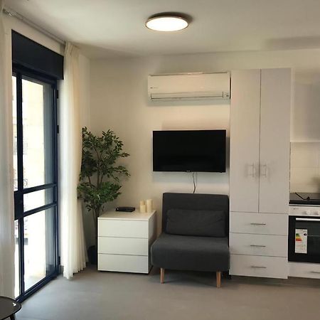 The Blue House Apartment Jerusalem Exterior photo